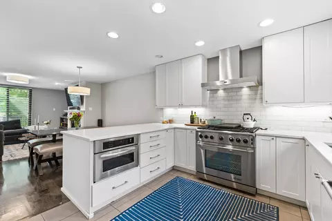 Kitchen - 1304 N Sutton Pl, Chicago, IL 60610 photo 2 of 3