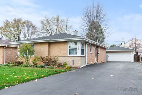 1124 S Haddow Ave, Arlington Heights, IL 60005