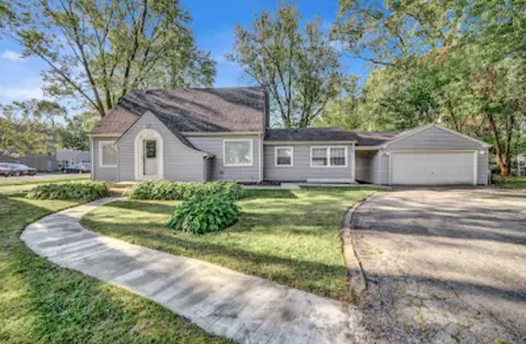 3235 W 162nd St, Markham, IL 60428