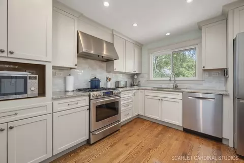807 Stoddard Ave, Wheaton, IL 60187 photo 9