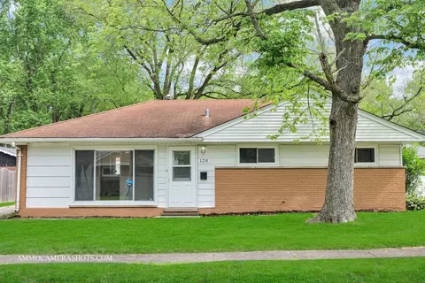 128 Well St, Park Forest, IL 60466
