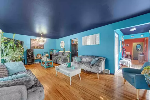 Living - 3548 173rd St, Lansing, IL 60438 photo 2 of 3