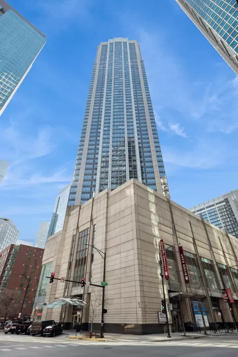 512 N Mcclurg Ct #4701, Chicago, IL 60611