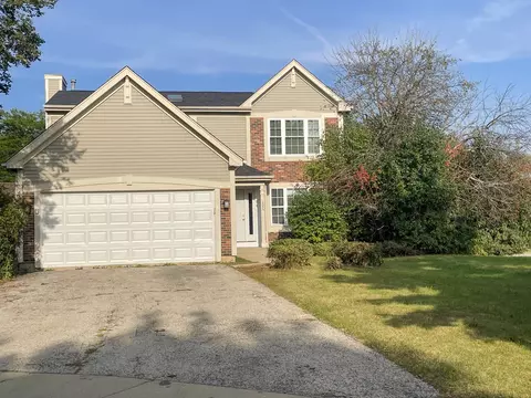 2375 Fox Chase Cir, Round Lake Beach, IL 60073