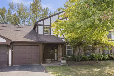 2140 Berkley Ct #102B, Naperville, IL 60565