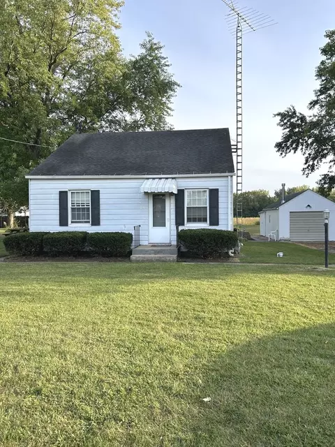 65 W Southmor Rd, Morris, IL 60450