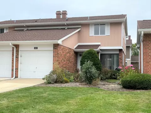 1632 Dundee Dr, Wheaton, IL 60189 photo 1