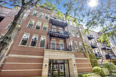 247 W Scott St #410, Chicago, IL 60610