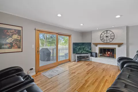 5406 Silent Brook Ln, Rolling Meadows, IL 60008 photo 11