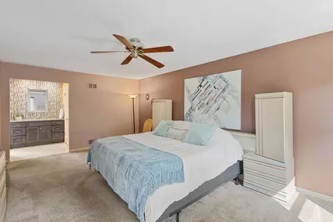 5406 Silent Brook Ln, Rolling Meadows, IL 60008 photo 21