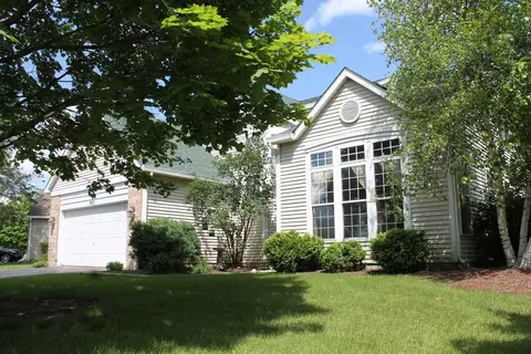 1455 Misthaven Ln, Elgin, IL 60123