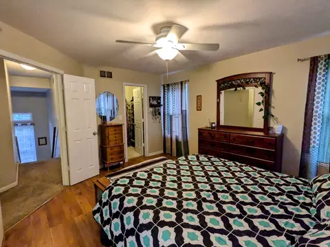 Bedroom - 1455 Misthaven Ln, Elgin, IL 60123 photo 2 of 5