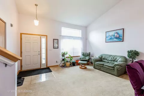 6421 Hummingbird Ln, Matteson, IL 60443 photo 2