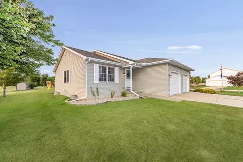 14 Westmount Ave, Wenona, IL 61377