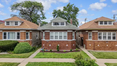 8722 S Justine St, Chicago, IL 60620