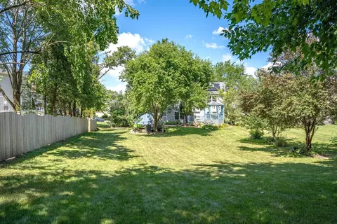 257 Brittany Trl, Elgin, IL 60120 photo 18