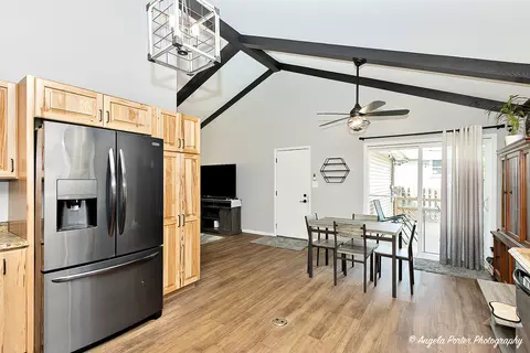 1614 W Oakleaf Dr, Mchenry, IL 60051 photo 8