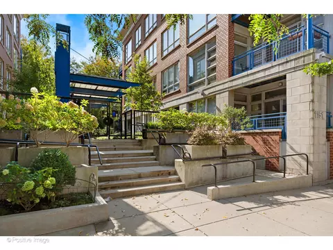 1151 W Washington Blvd #136, Chicago, IL 60607
