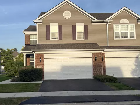 10 S417 Carrington Cir, Burr Ridge, IL 60527