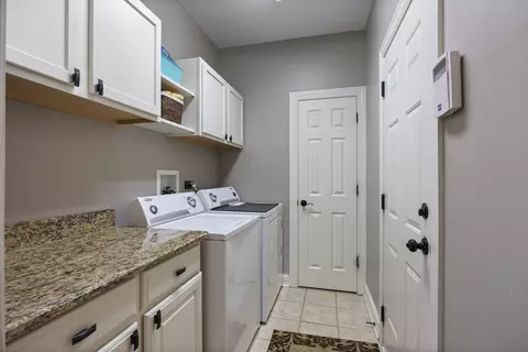 2177 Red Maple Ln, Aurora, IL 60502 photo 17
