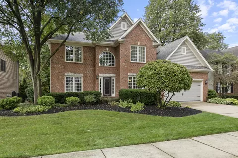 2177 Red Maple Ln, Aurora, IL 60502