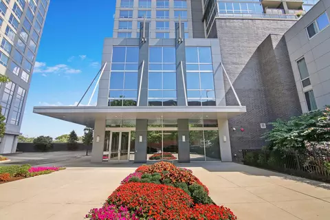 1901 S Calumet Ave #1910, Chicago, IL 60616