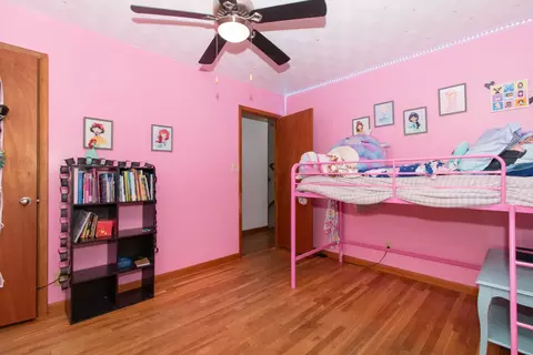 Bedroom - 505 E Summit St, Normal, IL 61761 photo 6 of 13