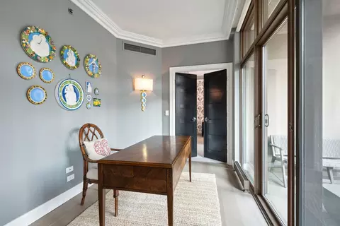 21 E Huron St #1104, Chicago, IL 60611 photo 17