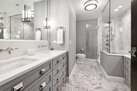 21 E Huron St #1104, Chicago, IL 60611 photo 12