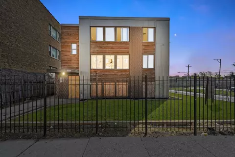 1863 S Komensky Ave, Chicago, IL 60623