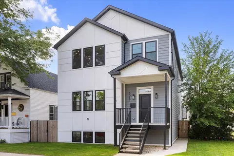 5047 W Ainslie St, Chicago, IL 60630
