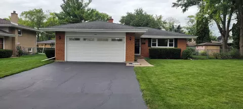 1411 E Lowden Ln, Mount Prospect, IL 60056