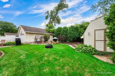 Exterior - 665 Frederick Ln, Hoffman Estates, IL 60169 photo 6 of 6