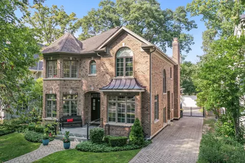 1509 Asbury Ave, Winnetka, IL 60093