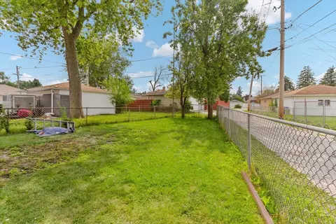 Exterior - 456 N Jackson Blvd, Hillside, IL 60162 photo 3 of 5