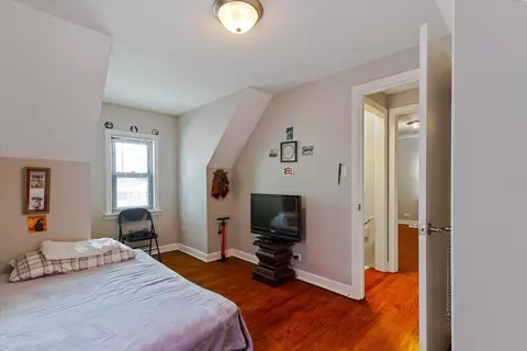 Bedroom - 456 N Jackson Blvd, Hillside, IL 60162 photo 3 of 5