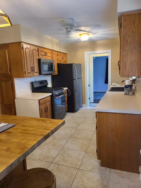 617 E Morgan St, Dixon, IL 61021 photo 6