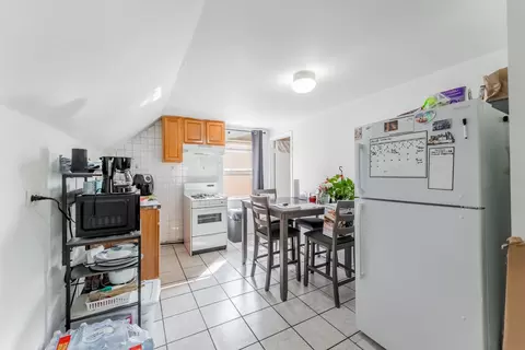 Kitchen - 7348 W 56th Pl, Summit, IL 60501 photo 2 of 2