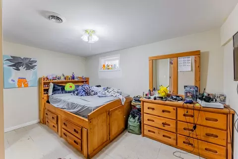 Bedroom - 7348 W 56th Pl, Summit, IL 60501 photo 2 of 4