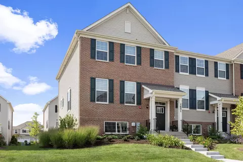 1651 Bentz Way, Batavia, IL 60510