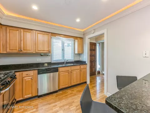 Kitchen - 520 E Main St #2A, Barrington, IL 60010 photo 2 of 2
