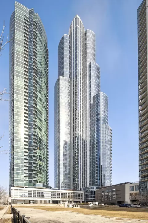 1211 S Prairie Ave #1901, Chicago, IL 60605