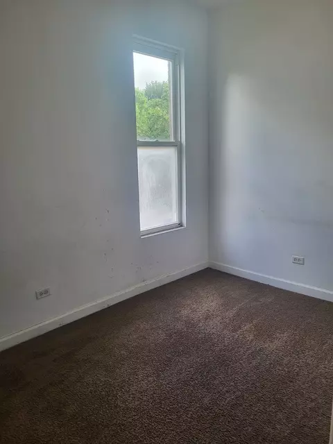 Bedroom - 5534 S Bishop St, Chicago, IL 60636 photo 4 of 4