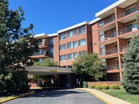 16 E Old Willow Rd #113S, Prospect Heights, IL 60070