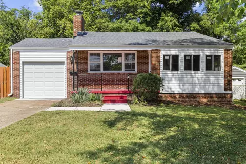 13 Sherwood Frst, Belleville, IL 62223