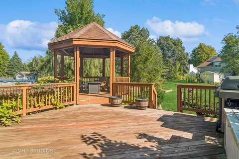 2242 Deerpath Dr, Elgin, IL 60123 photo 32