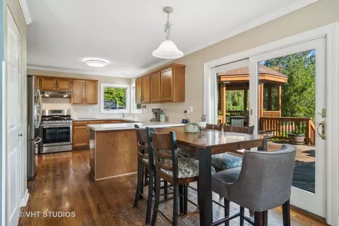 2242 Deerpath Dr, Elgin, IL 60123 photo 13