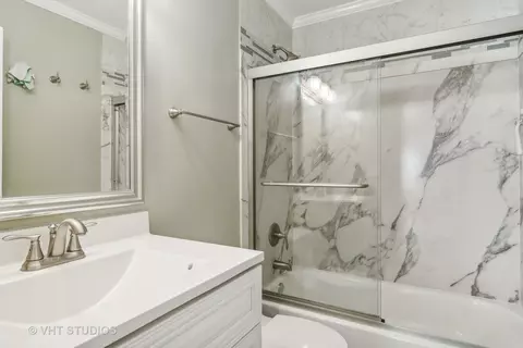 2242 Deerpath Dr, Elgin, IL 60123 photo 25