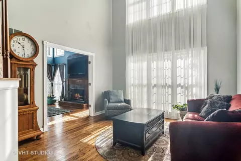 2242 Deerpath Dr, Elgin, IL 60123 photo 10