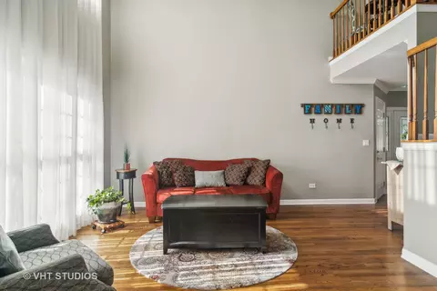 2242 Deerpath Dr, Elgin, IL 60123 photo 8
